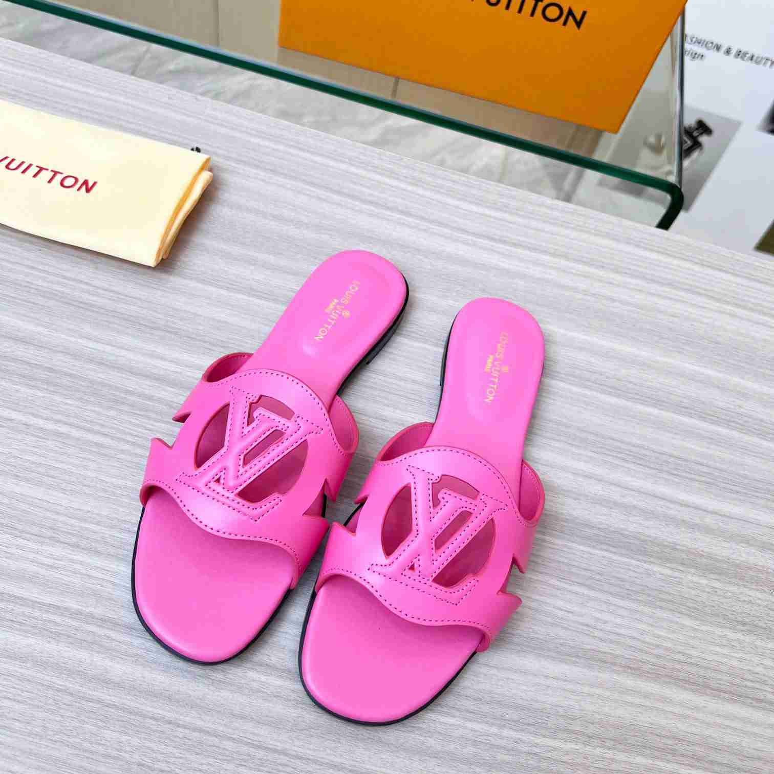 Louis Vuitton LV Isola Flat Mule   1ABP3Y - DesignerGu