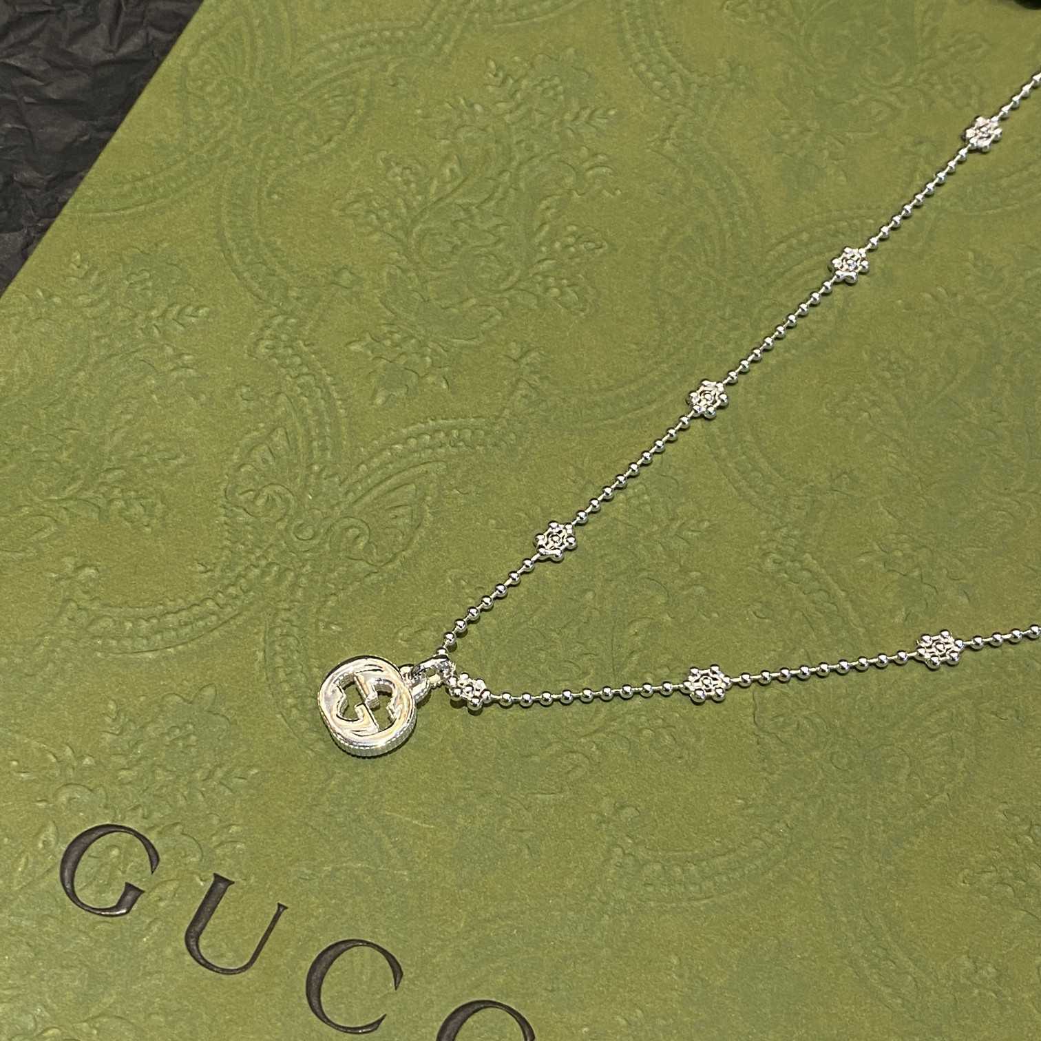 Gucci Interlocking G Necklace In Silver - DesignerGu