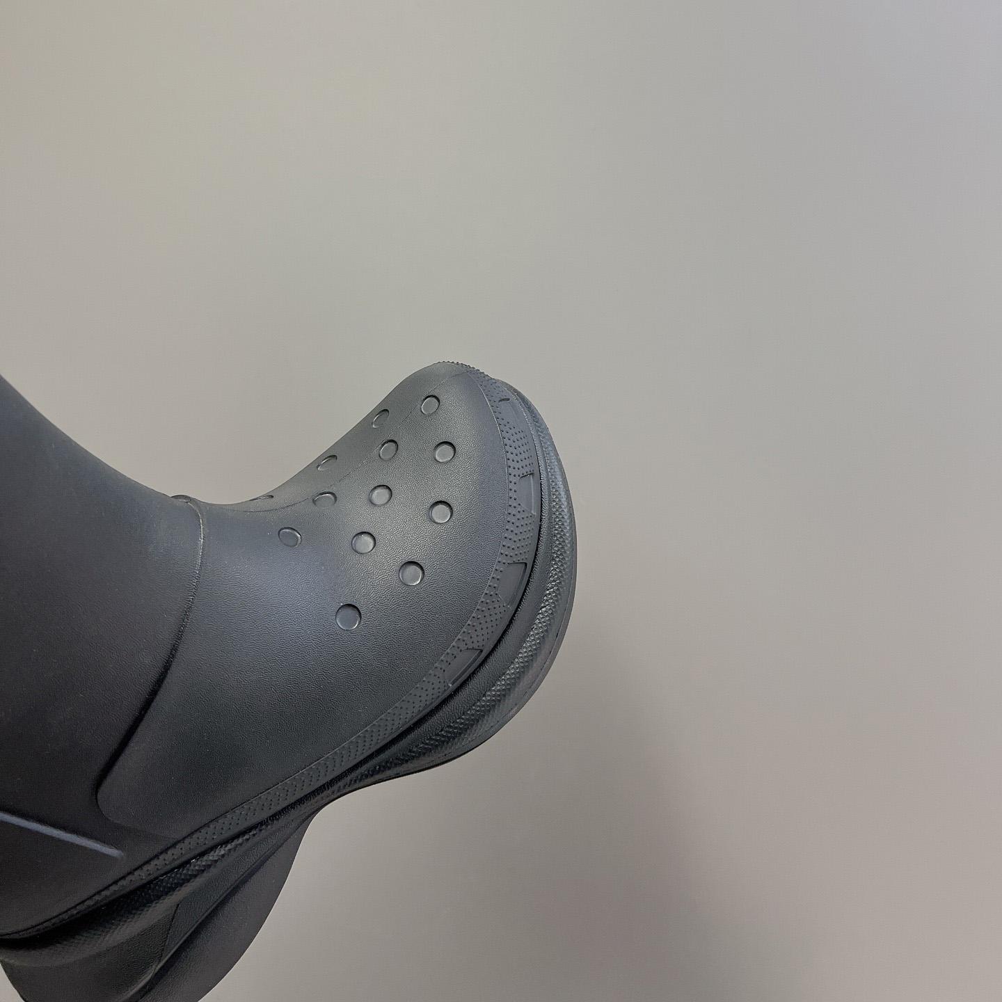 Balenciaga Crocs™ Boot In Black Rubber - DesignerGu