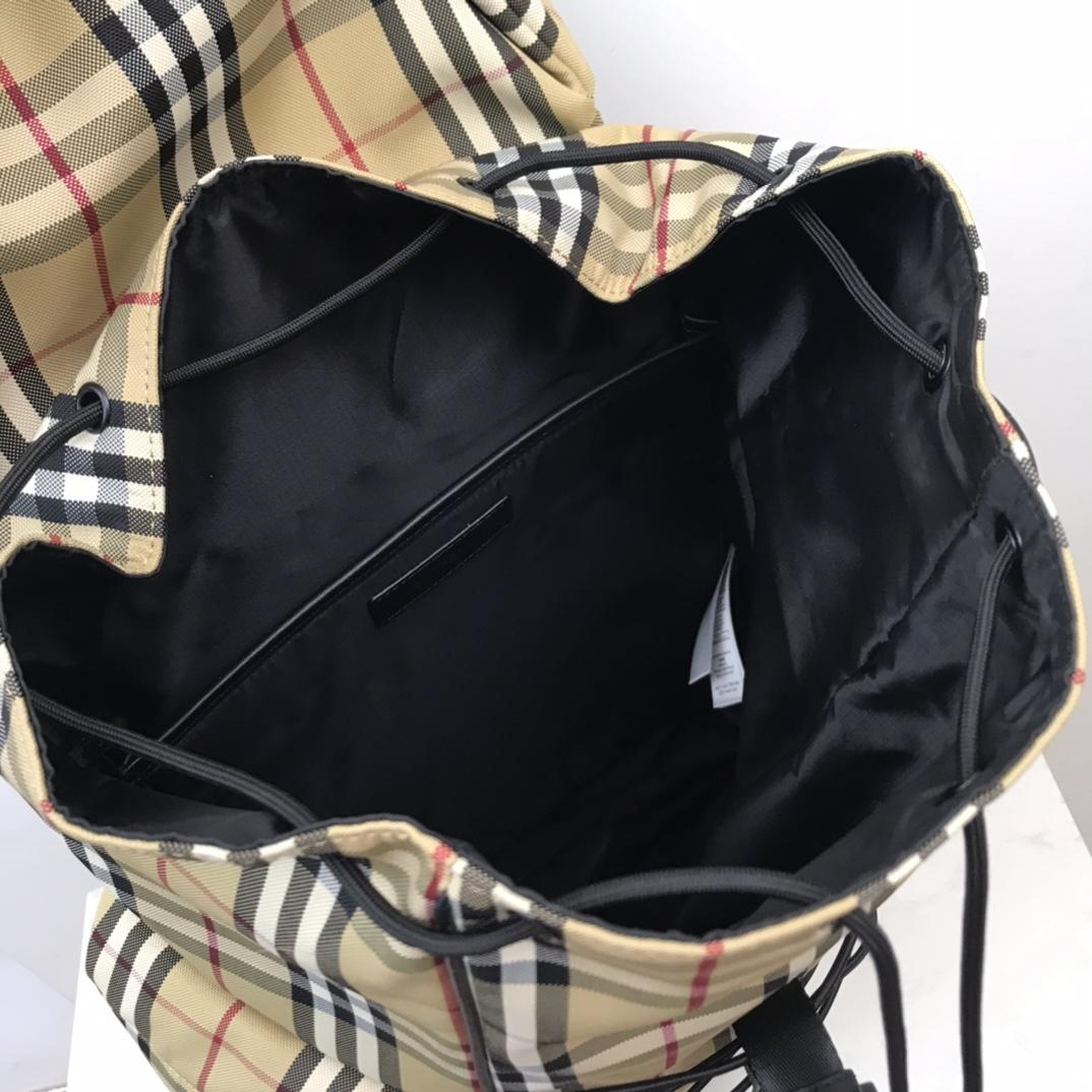 Burberry Murray Archive Check Drawstring Fasten Backpack (30 x 17 x 50cm) - DesignerGu