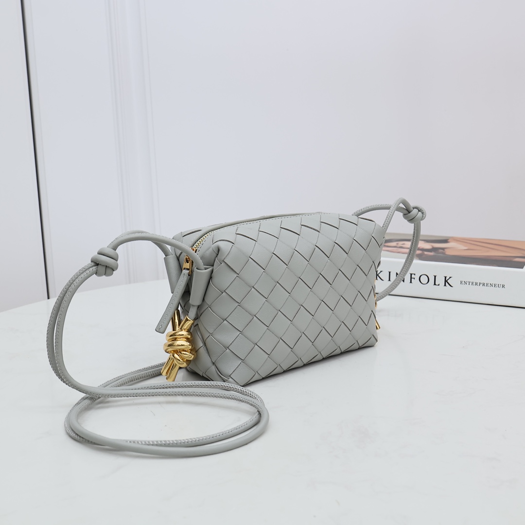 Bottega Veneta Mini Loop Camera Bag - DesignerGu