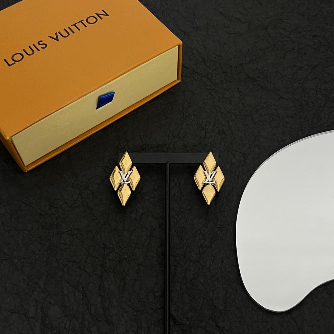 Louis Vuitton GO-14 Earrings - DesignerGu