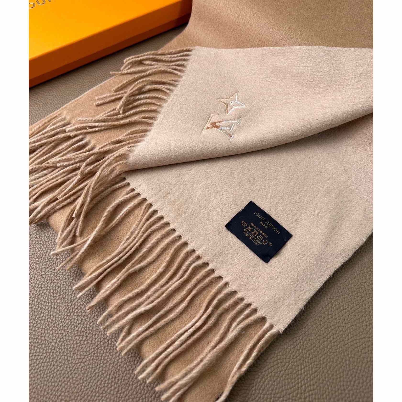 Louis Vitton LV Dual Scarf - DesignerGu