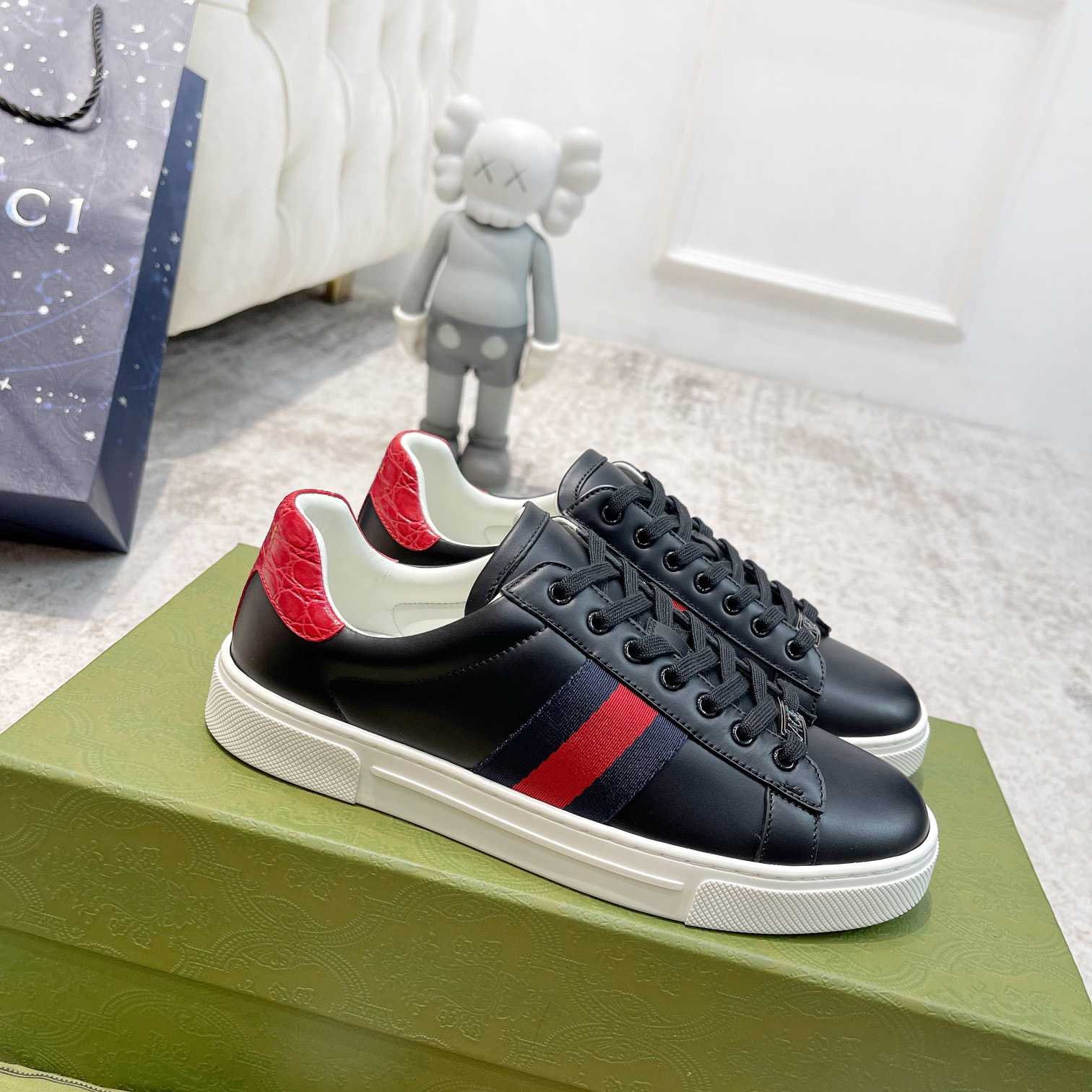 Gucci Ace Sneaker With Web - DesignerGu