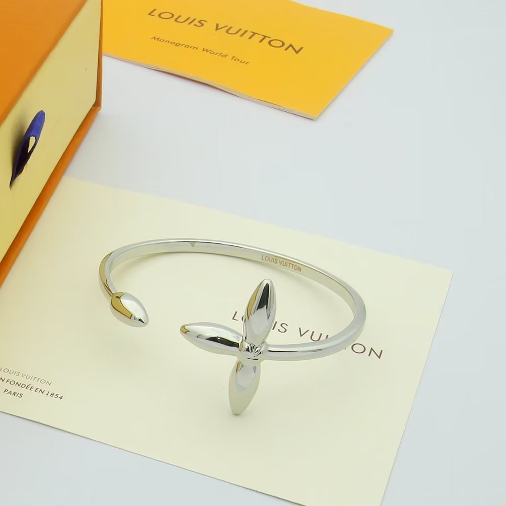 Louis Vuitton Louisette Bracelet - DesignerGu