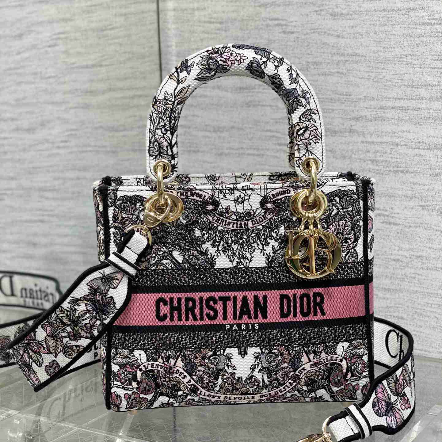 Dior Medium Lady D-lite Bag - DesignerGu