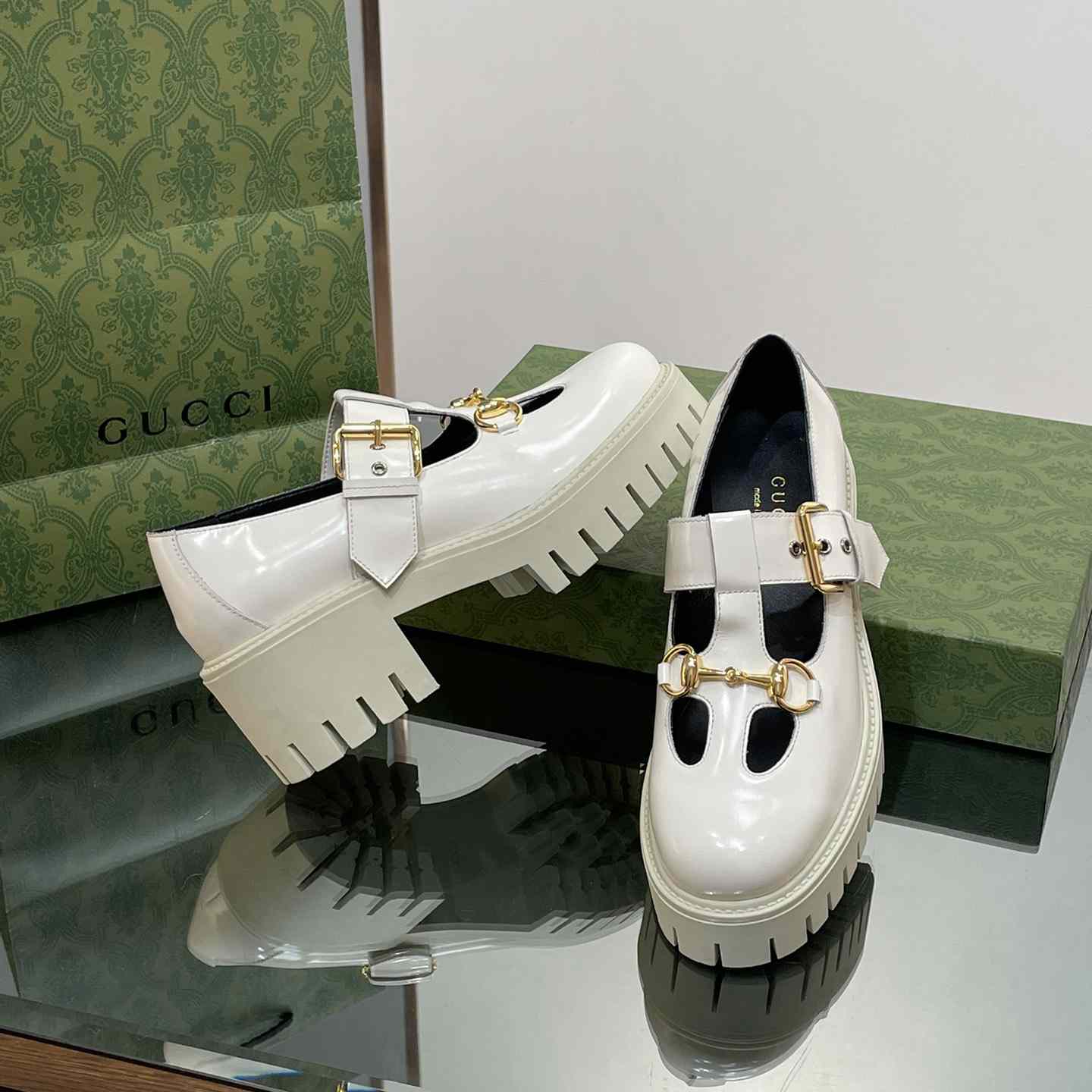 Gucci Women's Loafer With Horsebit - DesignerGu