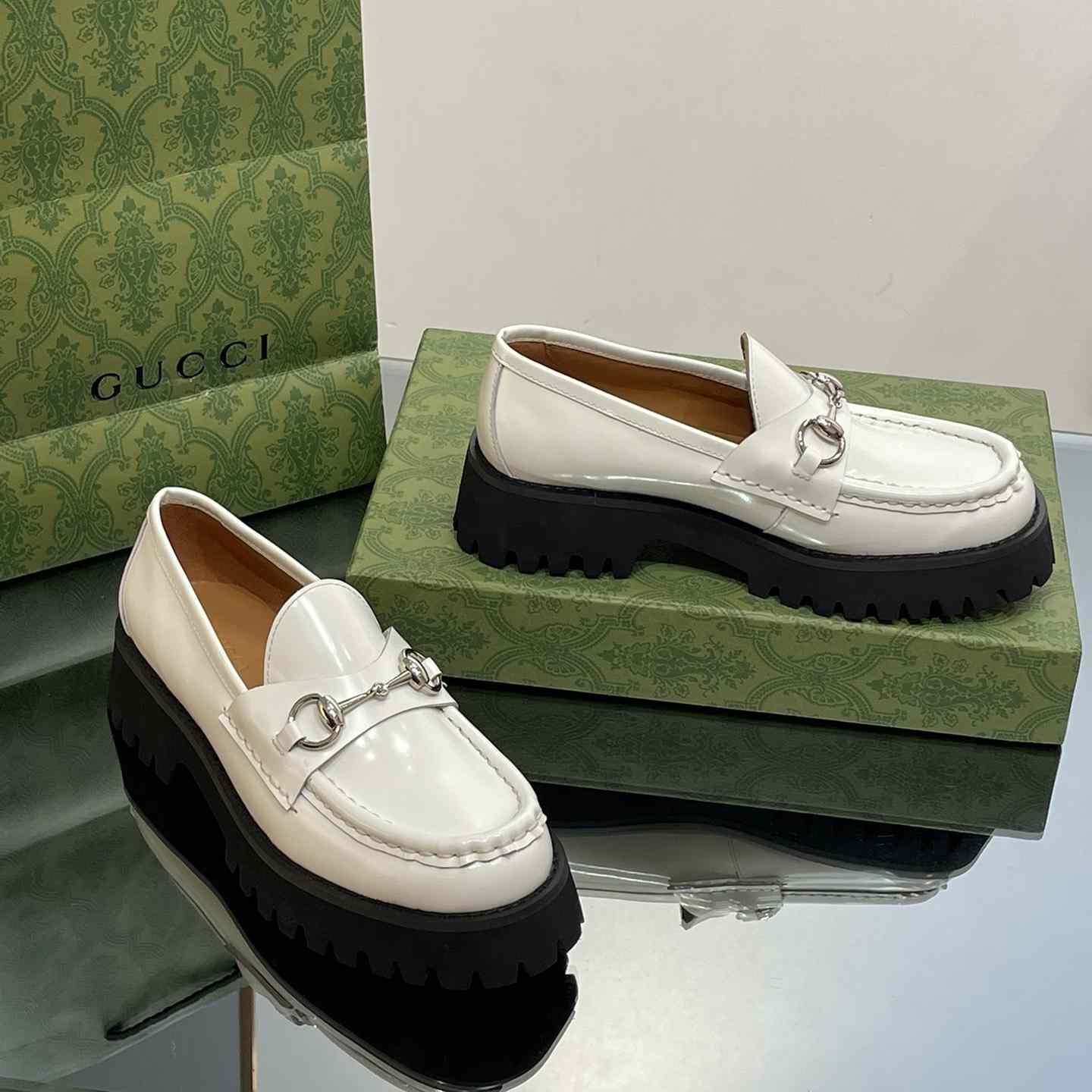 Gucci Women's Loafer With Horsebit - DesignerGu