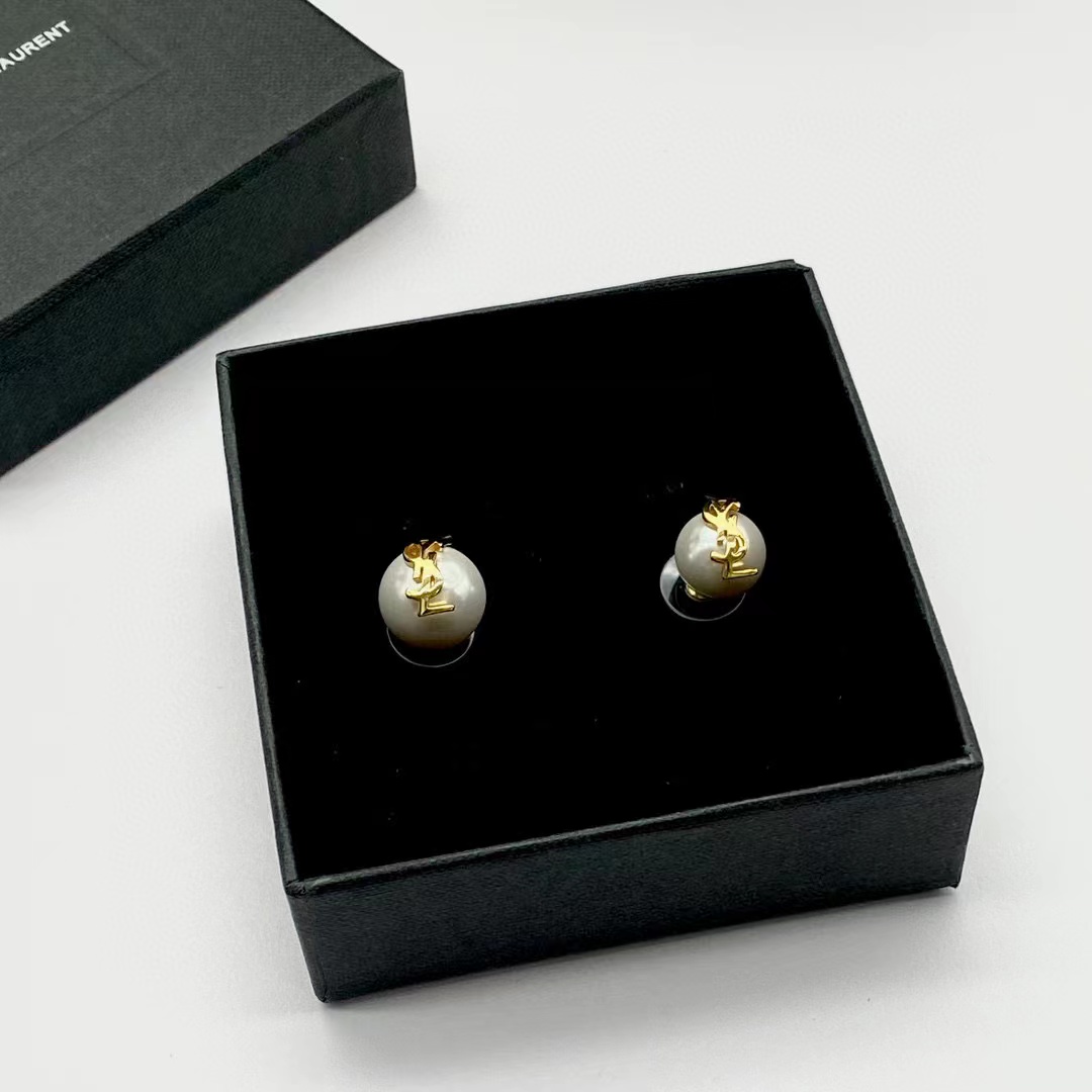 Saint Laurent Cassandre Pearl Earrings In Metal - DesignerGu