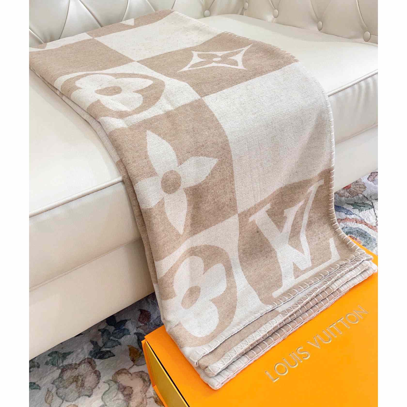 Louis Vitton LV Checkmate Blanket - DesignerGu