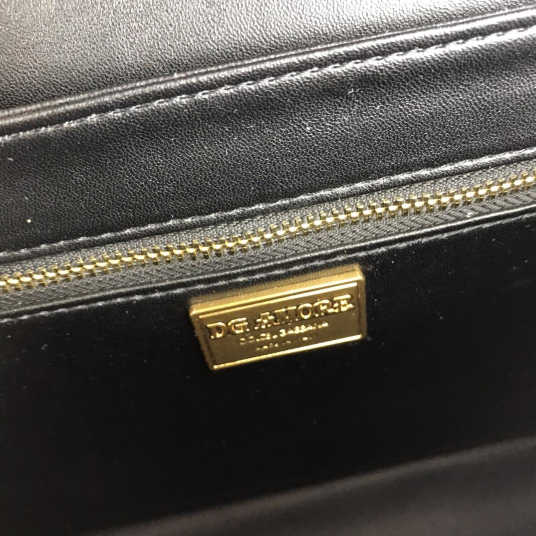 Dolce & Gabbana Small Dg Amore Bag  (27*18*8cm) - DesignerGu