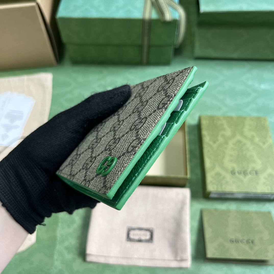 Gucci Wallet With GG Detail - DesignerGu