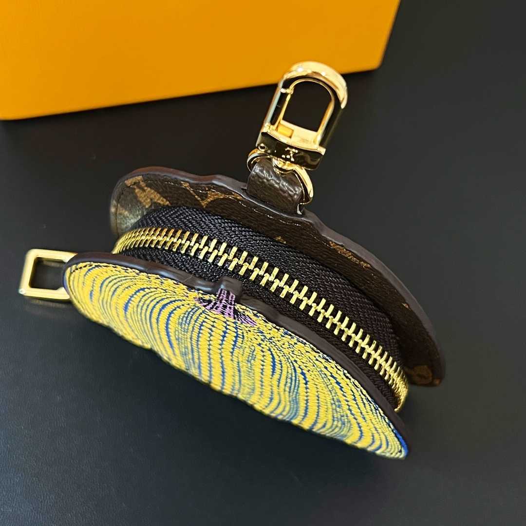 Louis Vuitton LV x YK Pumpkin Coin Purse - DesignerGu