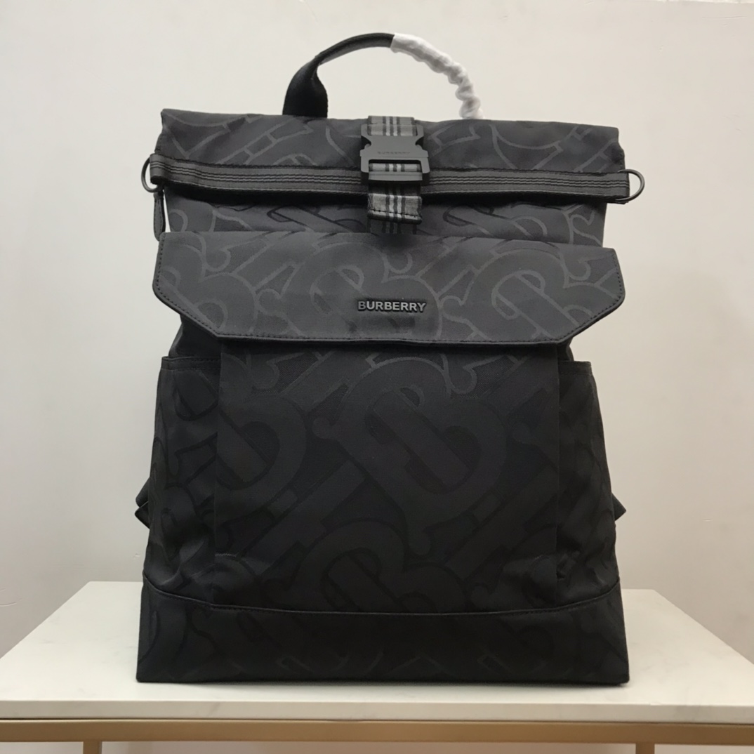 Burberry Orville Backpack - DesignerGu