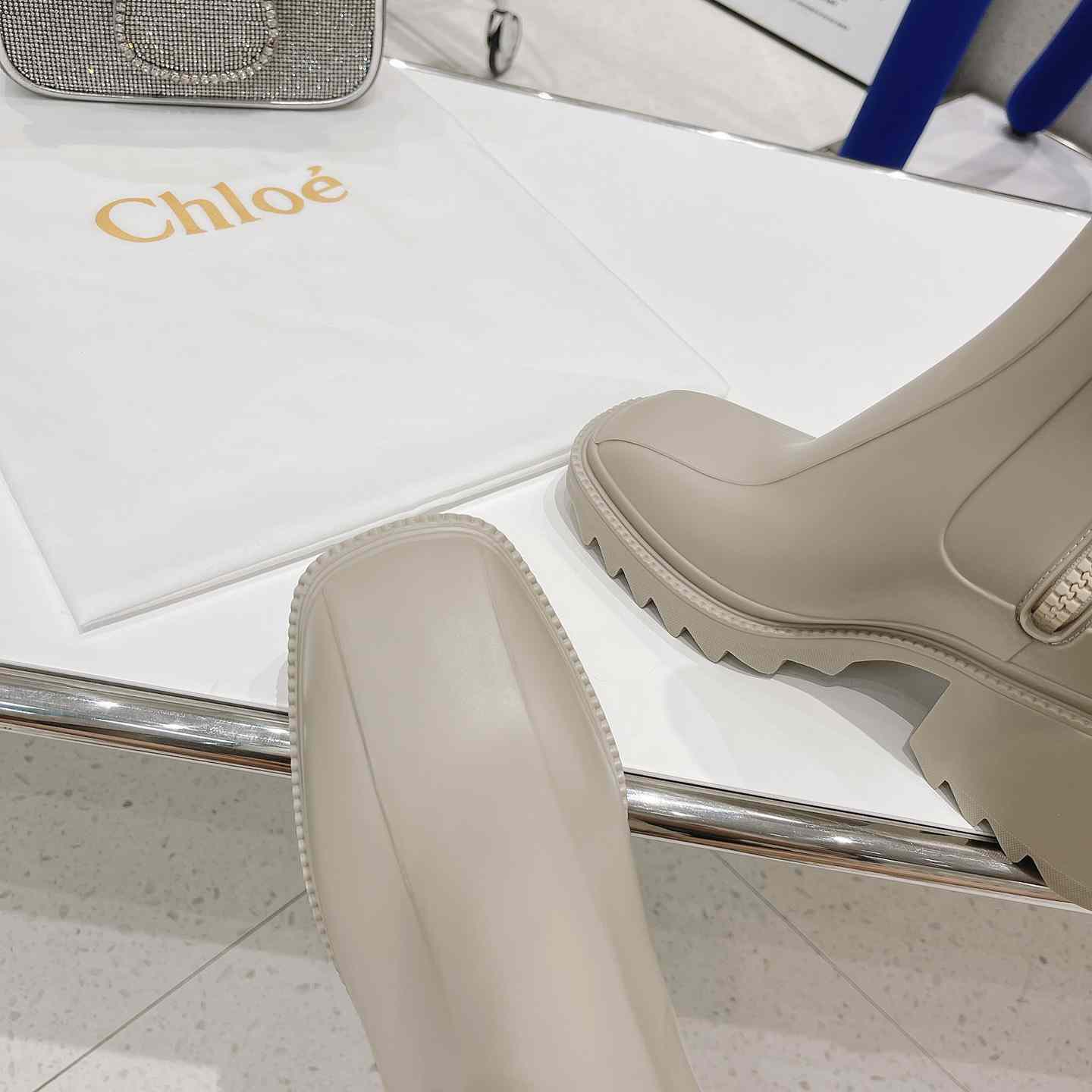 Chloe Debossed-logo Chunky Boots - DesignerGu