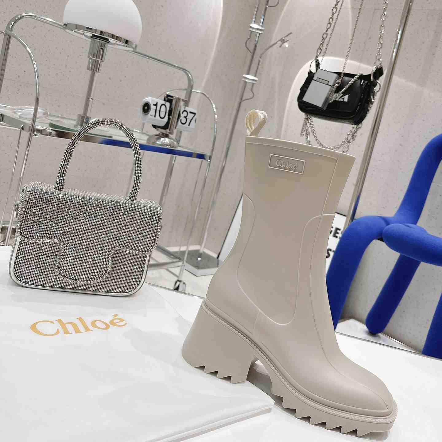 Chloe Debossed-logo Chunky Boots - DesignerGu