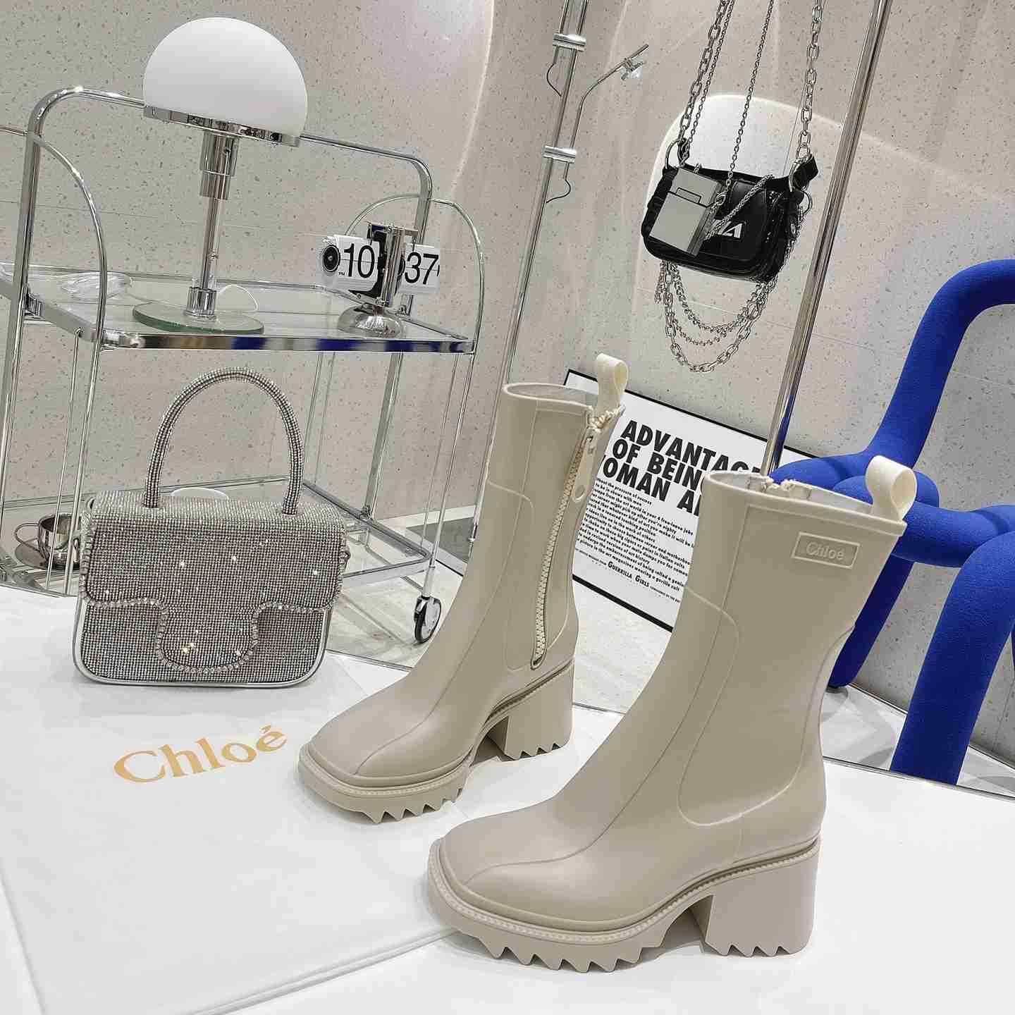 Chloe Debossed-logo Chunky Boots - DesignerGu