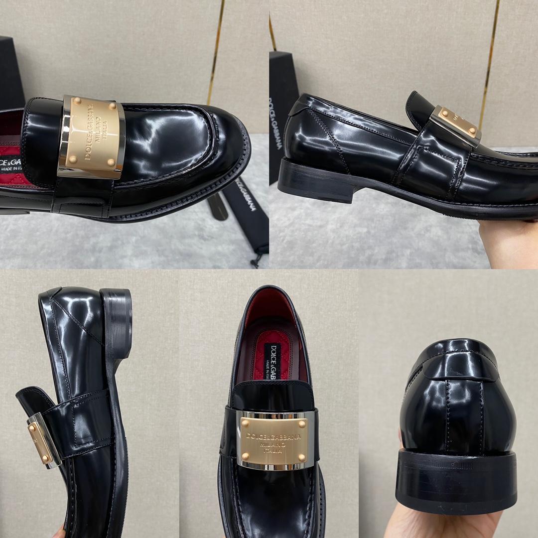 Dolce & Gabbana Bernini Logo-plaque Leather Loafers In Black - DesignerGu