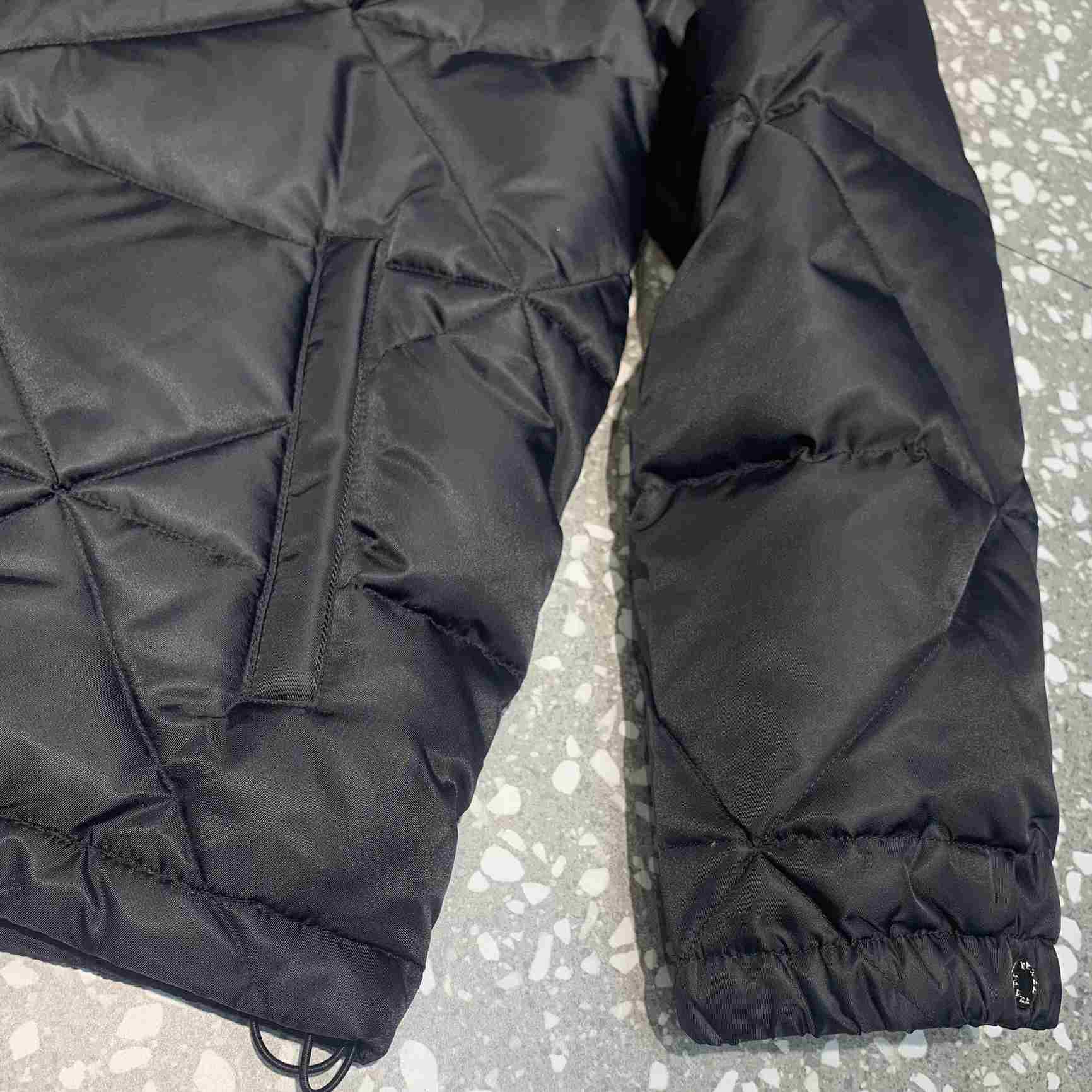 Prada Cropped Re-Nylon Down Jacket - DesignerGu