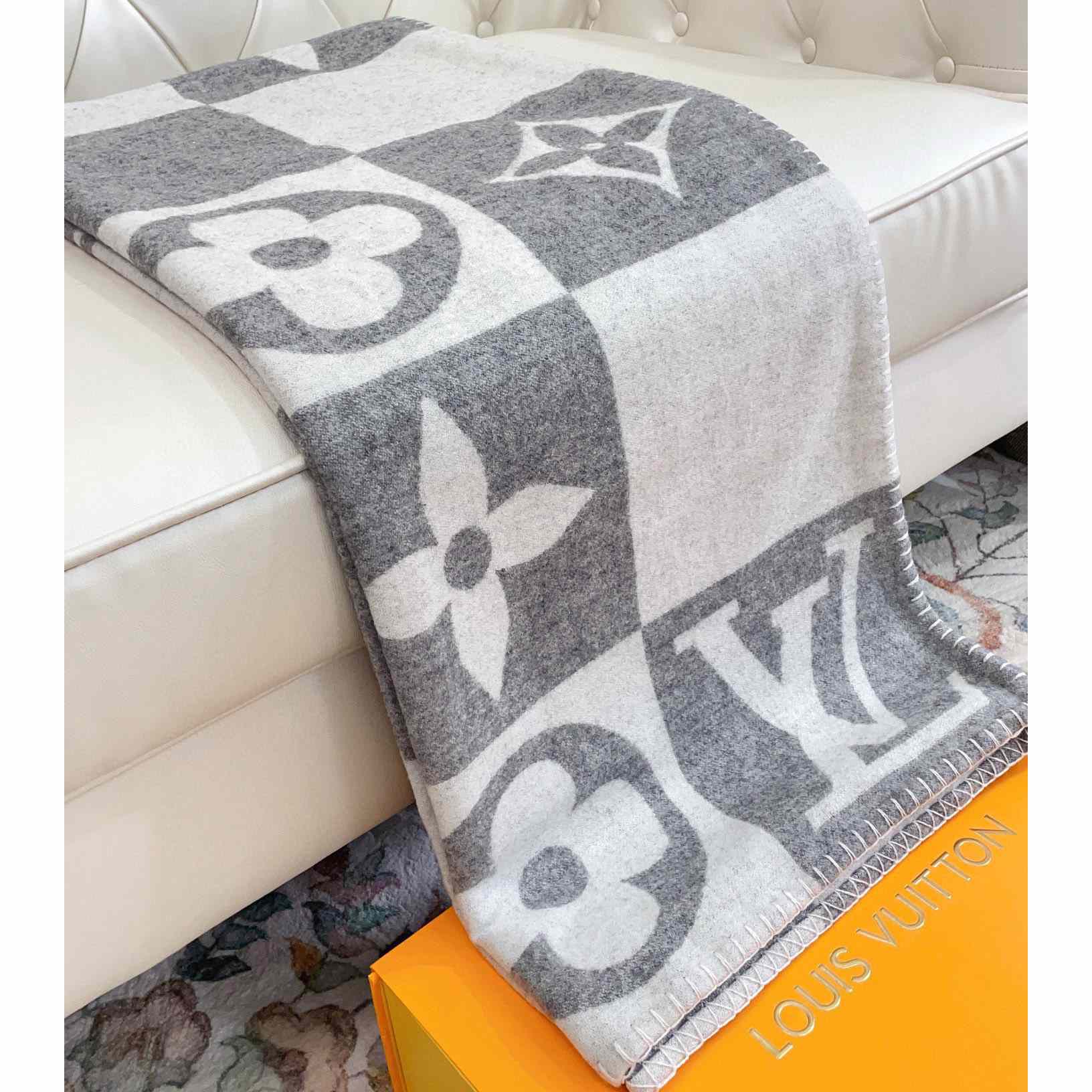 Louis Vitton LV Checkmate Blanket - DesignerGu