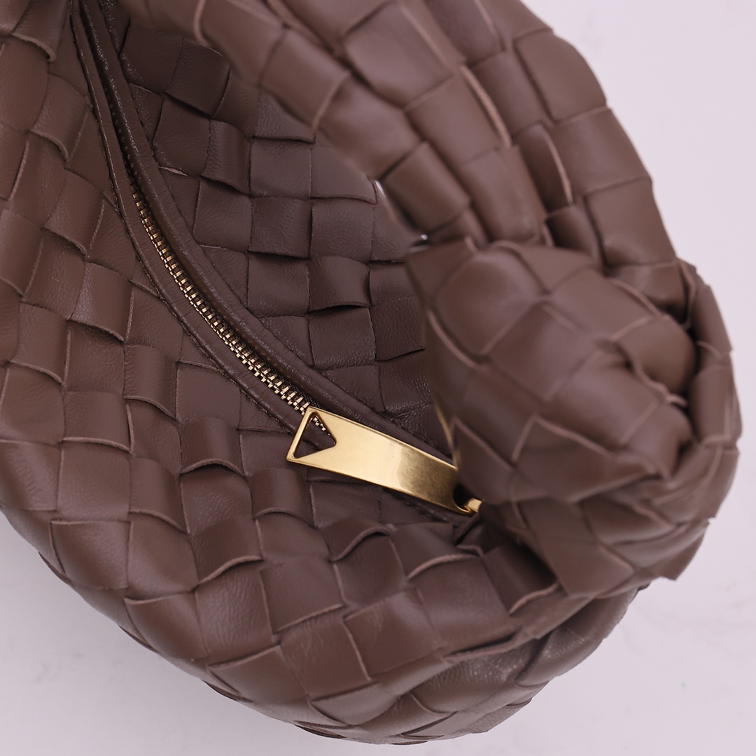 Bottega Veneta Teen Jodie - DesignerGu