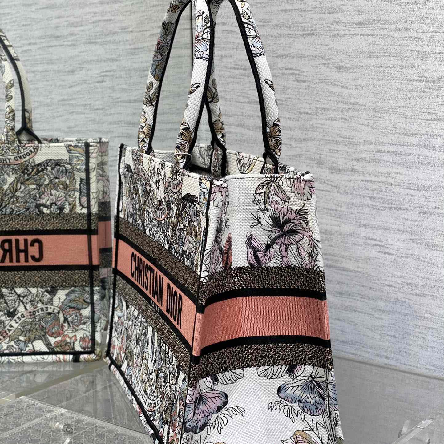 Dior Medium Dior Book Tote - DesignerGu