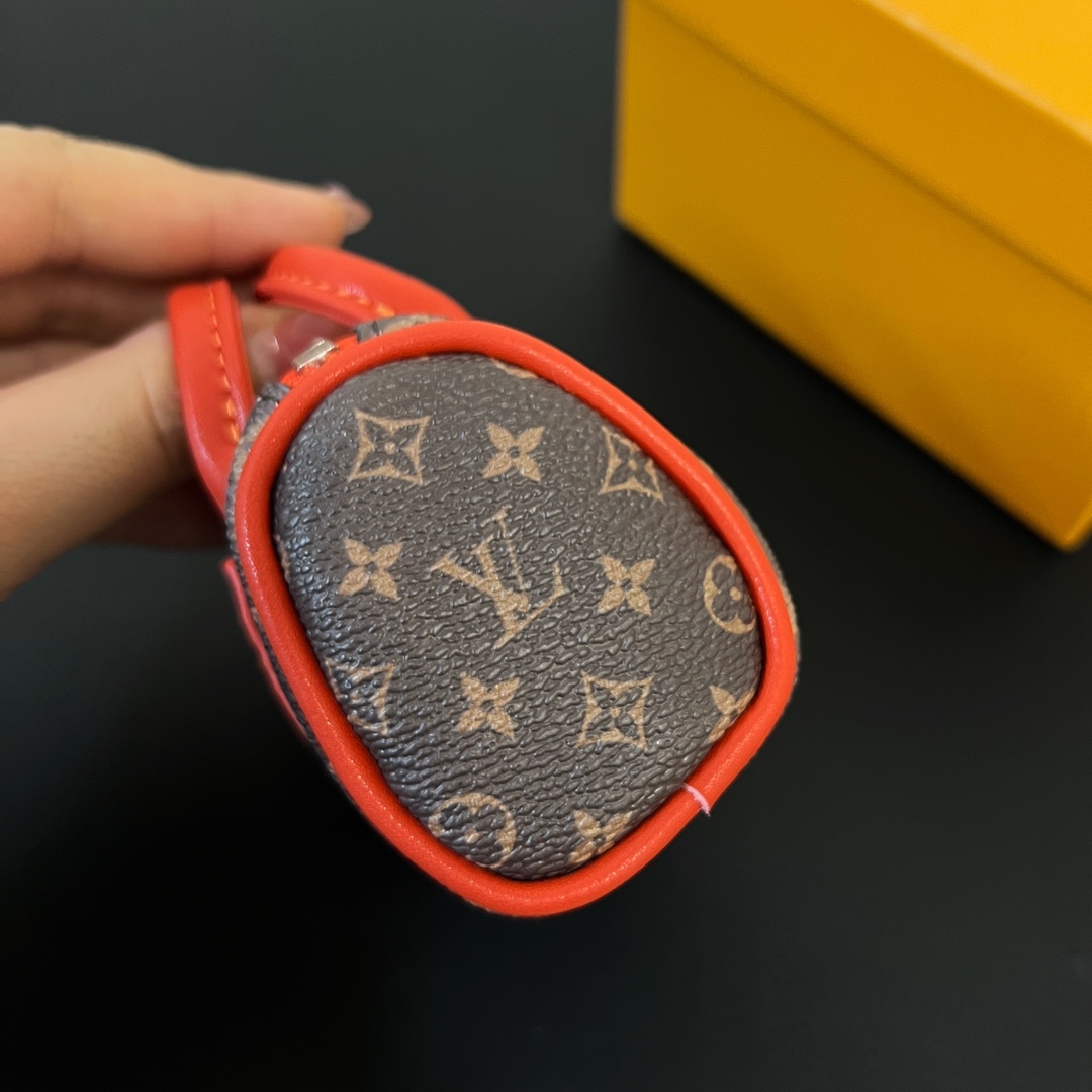 Louis Vuitton LV Colormania Mini Keepall Pouch   M01521 - DesignerGu