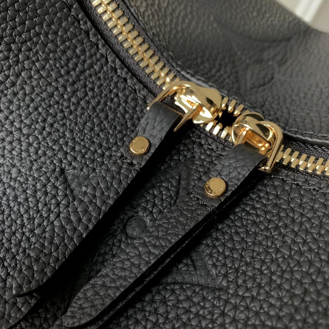 Louis Vuitton Loop Hobo  (38-26-10cm)   M46725 - DesignerGu