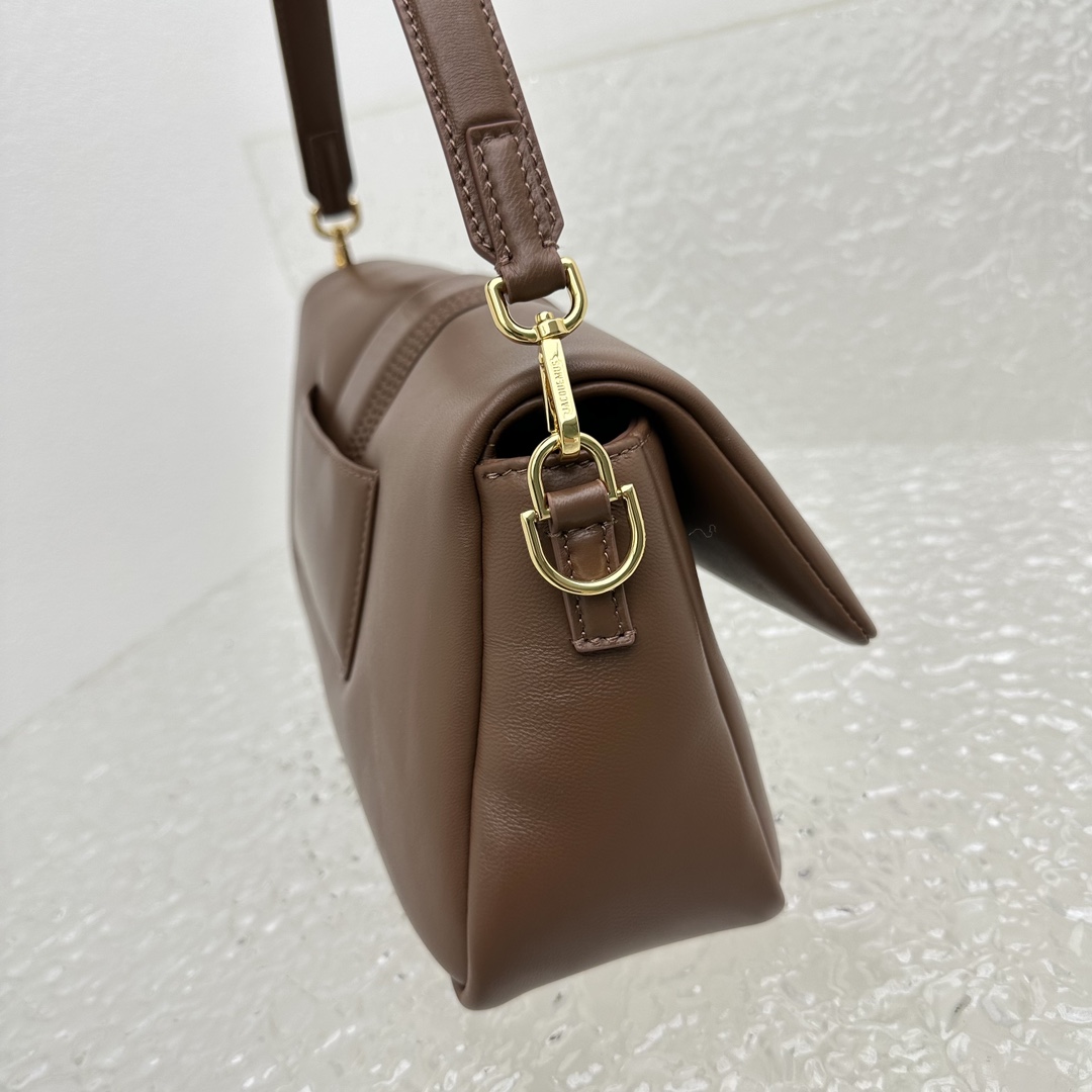 Jacquemus Le Bambimou Puffed Flap Bag - DesignerGu