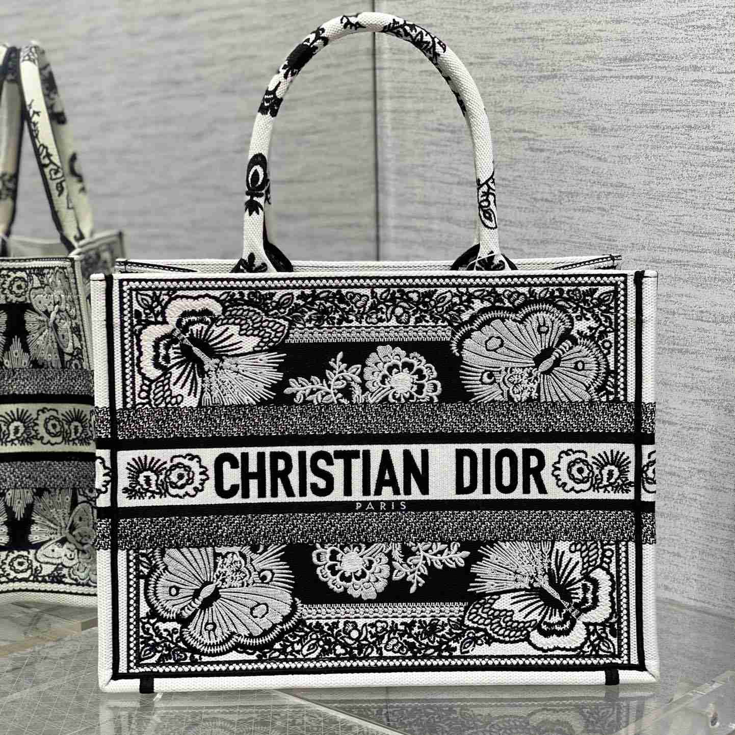 Dior Medium Dior Book Tote - DesignerGu