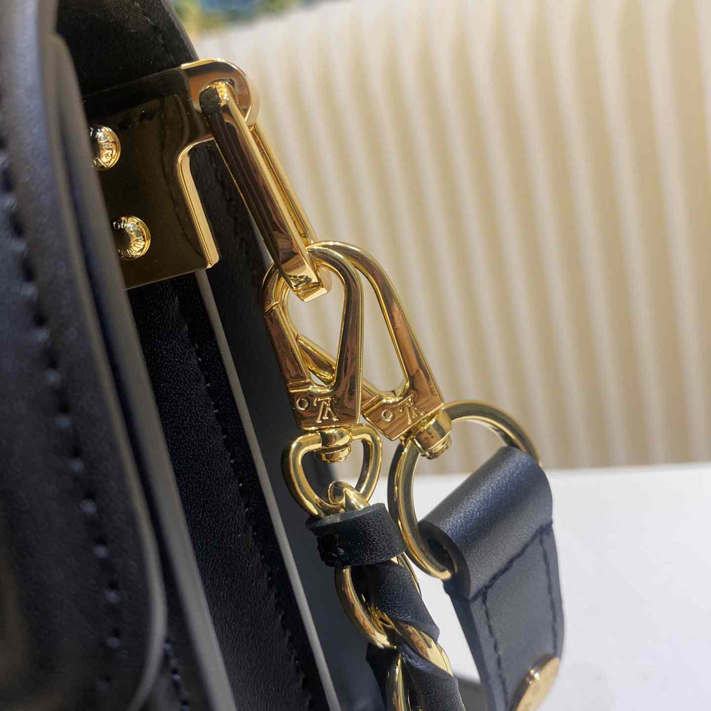 Louis Vuitton Mini Dauphine (20-15-9cm)  M55964 - DesignerGu