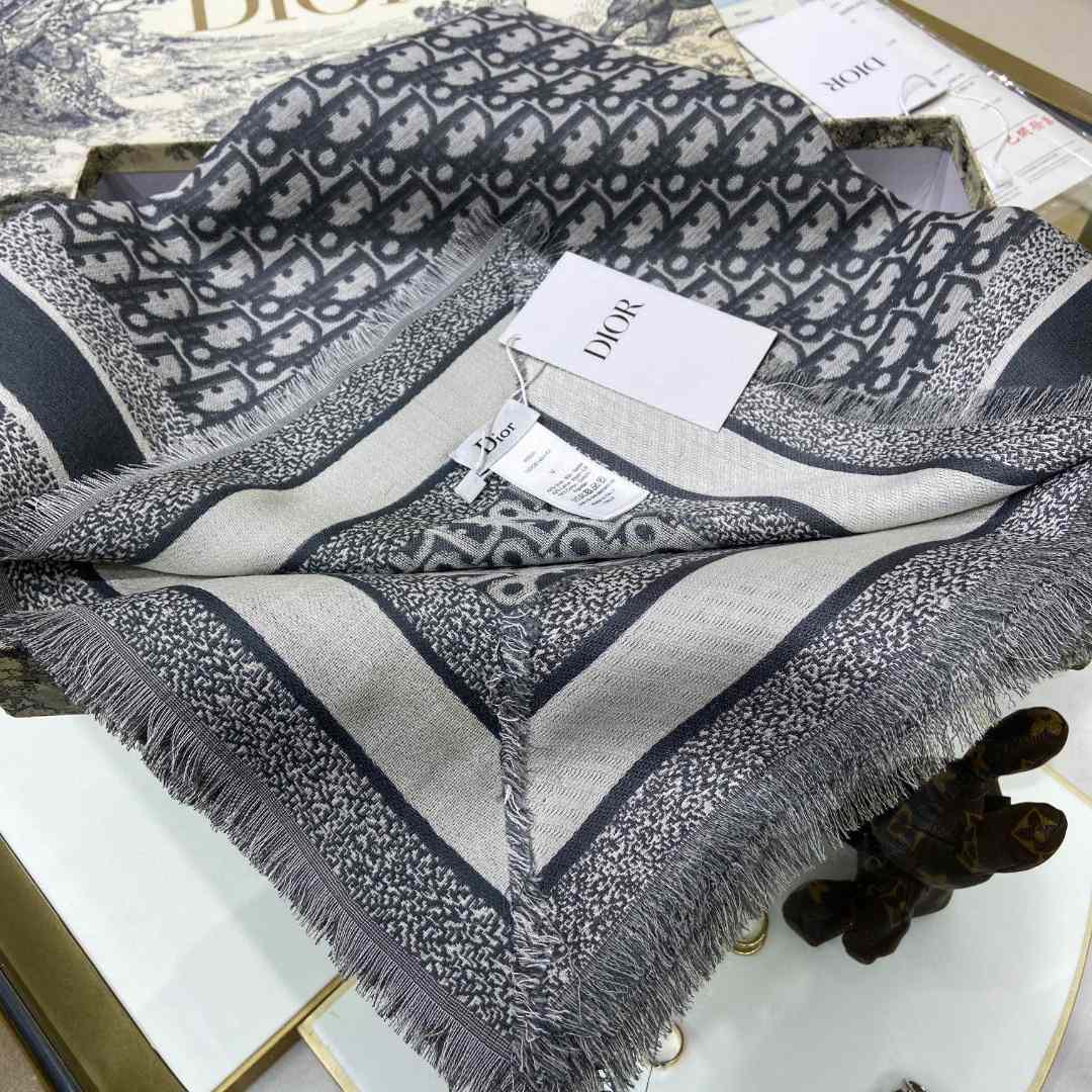 Dior Oblique Shawl - DesignerGu