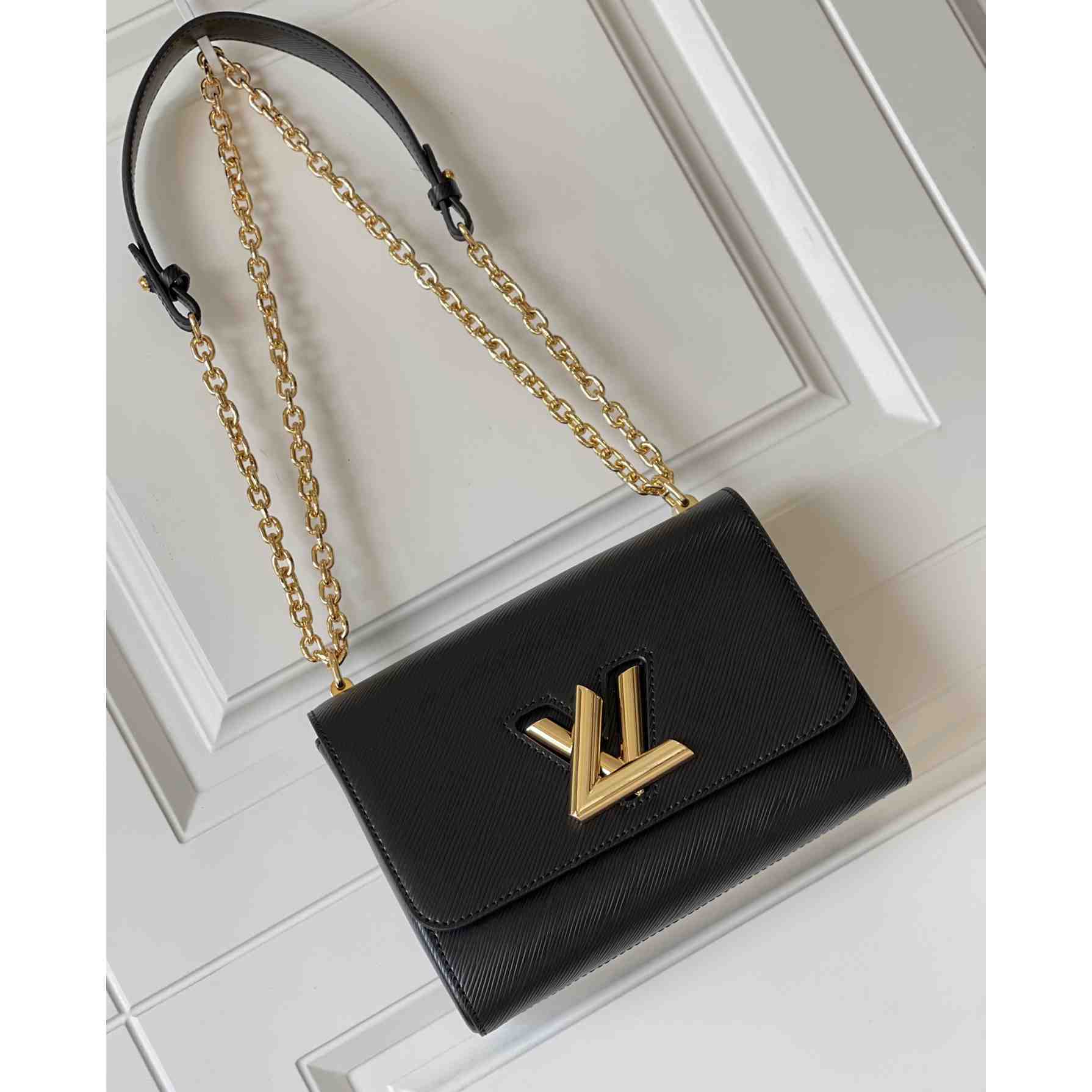 Louis Vuitton Twist MM    M21772  M50282 - DesignerGu