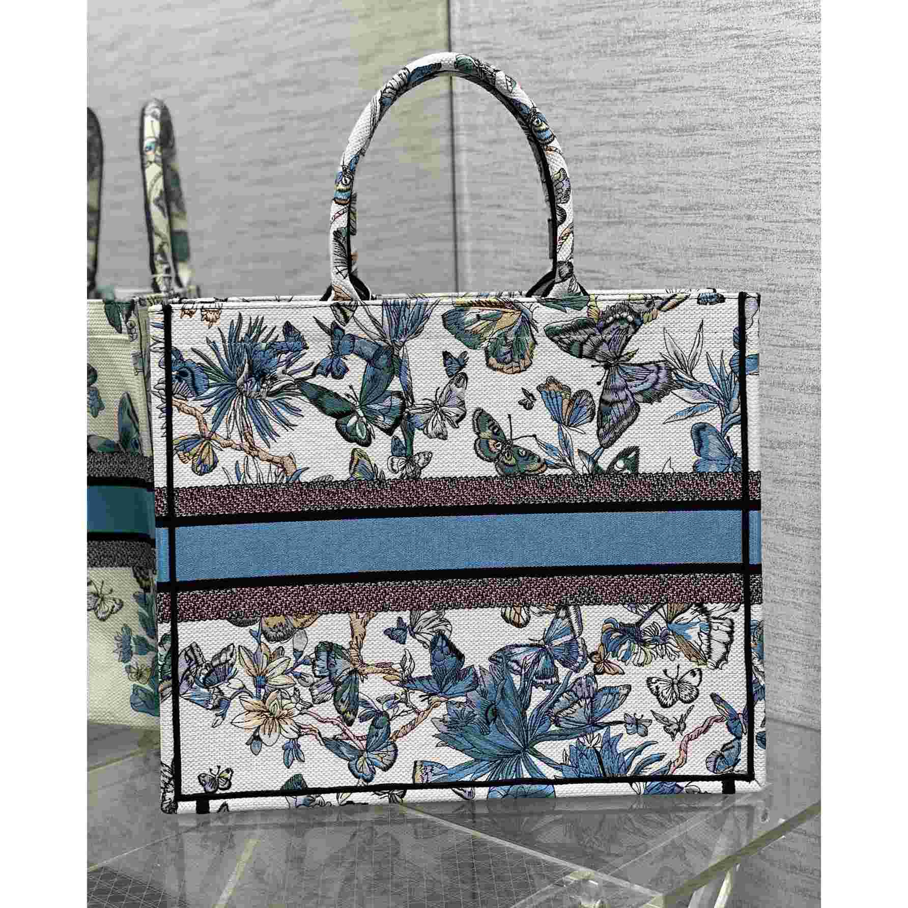 Dior Large Dior Book Tote - DesignerGu