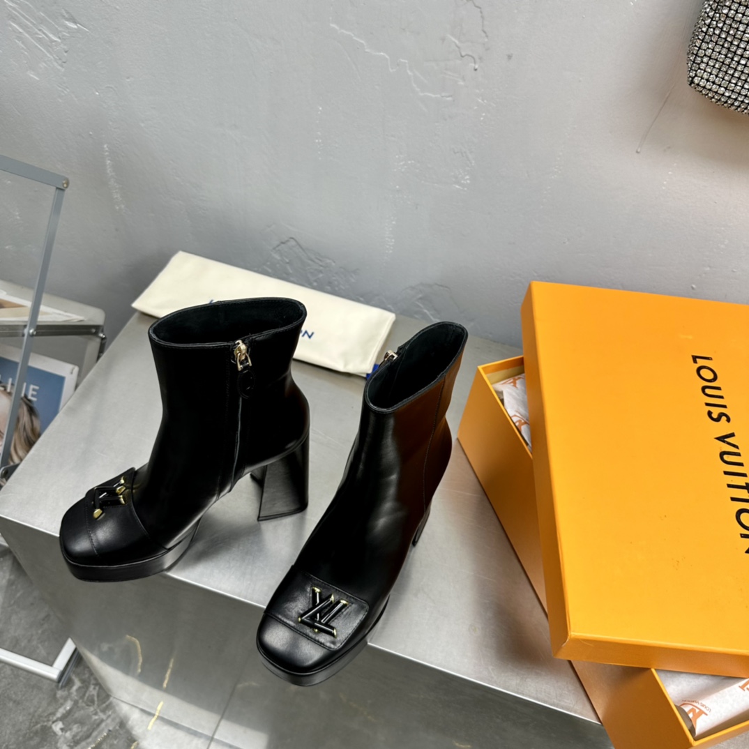 Louis Vuitton Shake Ankle Boot - DesignerGu