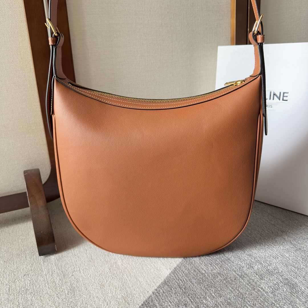 Celine Heloise Bag In Supple Calfskin - DesignerGu