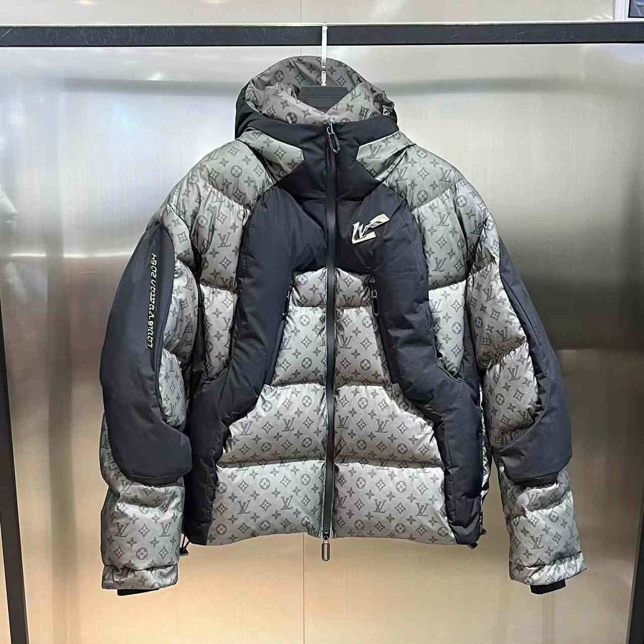 Louis Vuitton 2054 Heat Reactive Puffer - DesignerGu