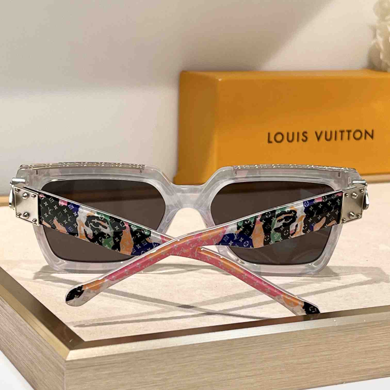 Louis Vuitton 1.1 Millionaires Square Sunglasses  LV96006 - DesignerGu