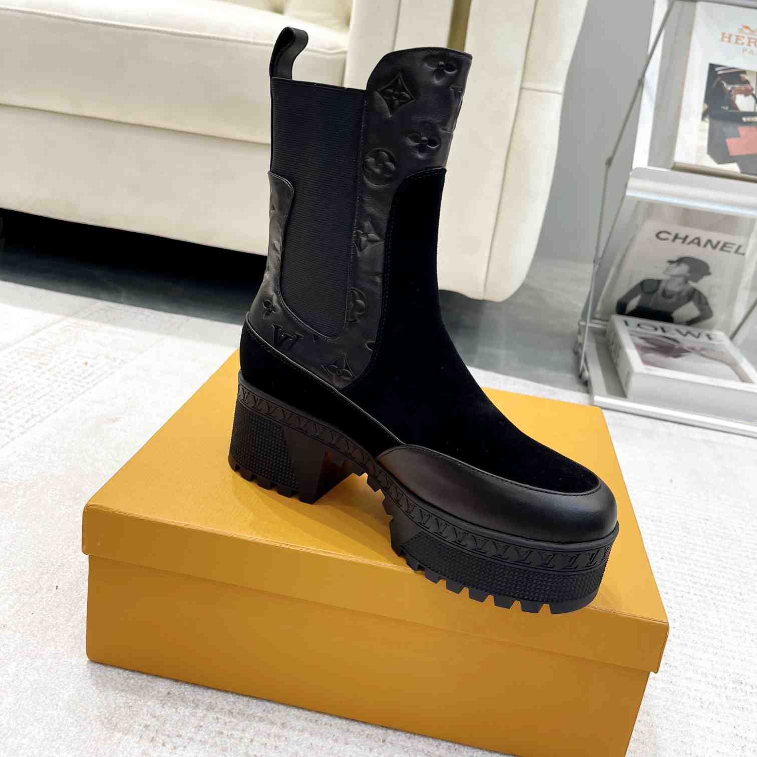 Louis Vuitton Laureate Platform Chelsea Boot - DesignerGu