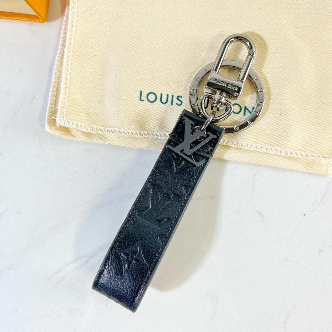 Louis Vuitton LV Shadow Dragonne Key Holder And Bag Charm - DesignerGu