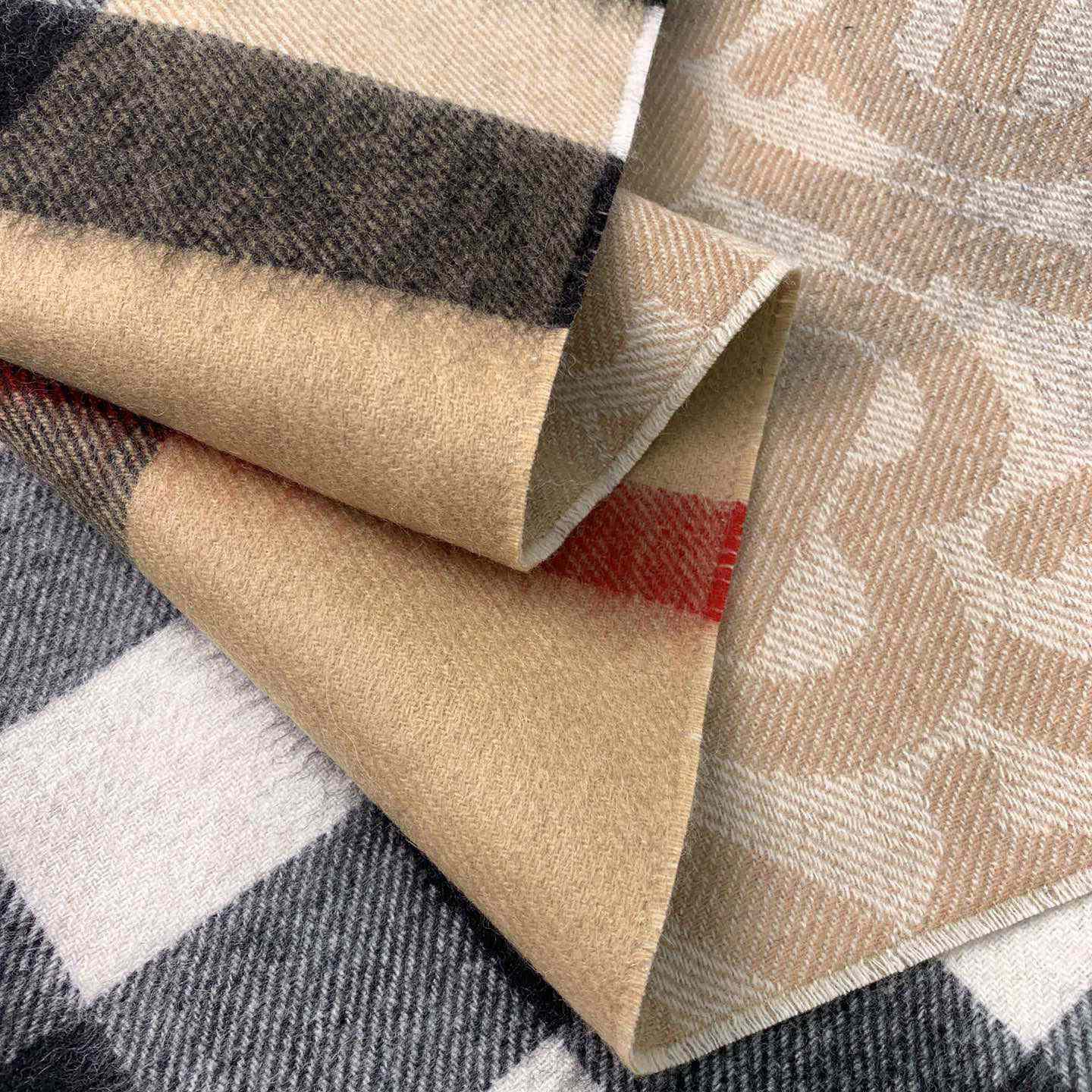 Burberry Check Cashmere Reversible Scarf - DesignerGu