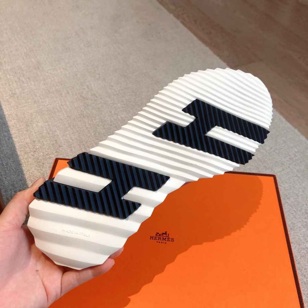 Hermes Bouncing Sneaker  - DesignerGu