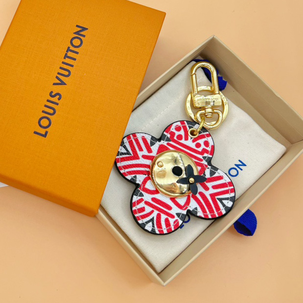 Louis Vuitton Blooming Flowers Bag Charm and Key Holder   M63084 - DesignerGu