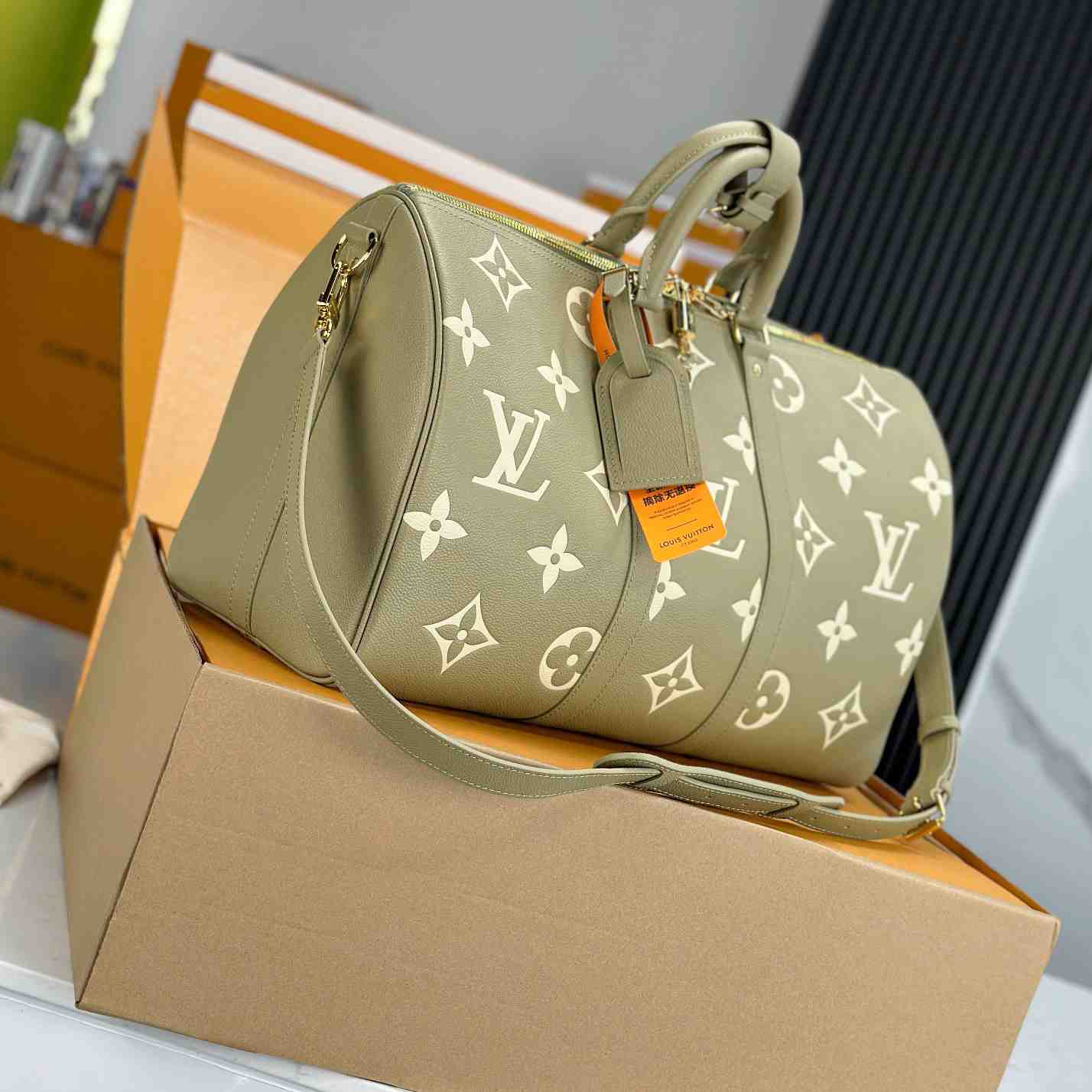 Louis Vuitton Keepall Bandoulière 45   M46671 - DesignerGu