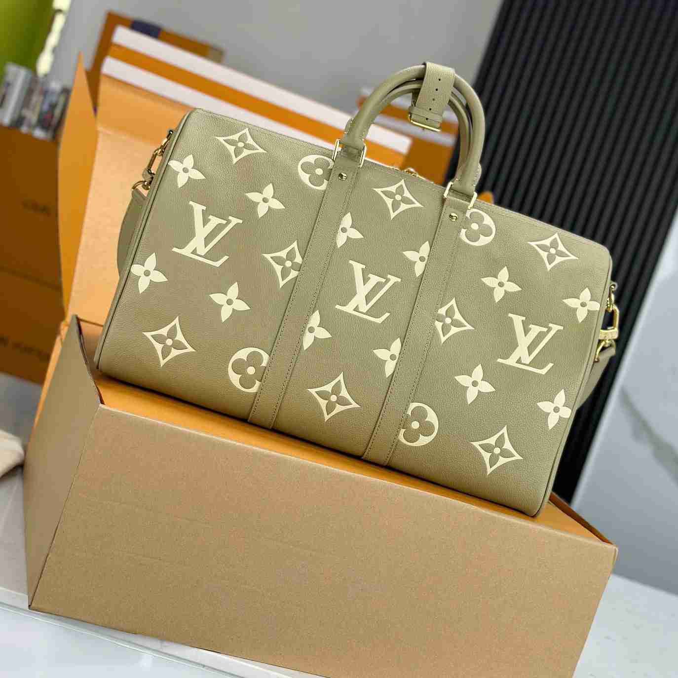 Louis Vuitton Keepall Bandoulière 45   M46671 - DesignerGu