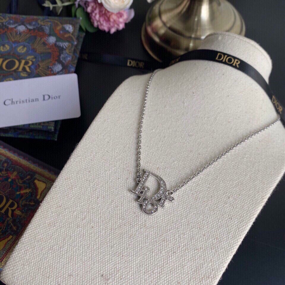 Dior Necklace - DesignerGu