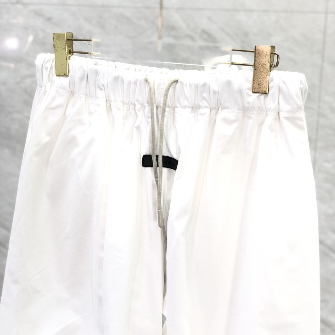 Fear of God Essentials Relaxed Trouser - DesignerGu