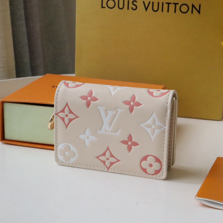 Louis Vuitton Lou Wallet   M82291 - DesignerGu