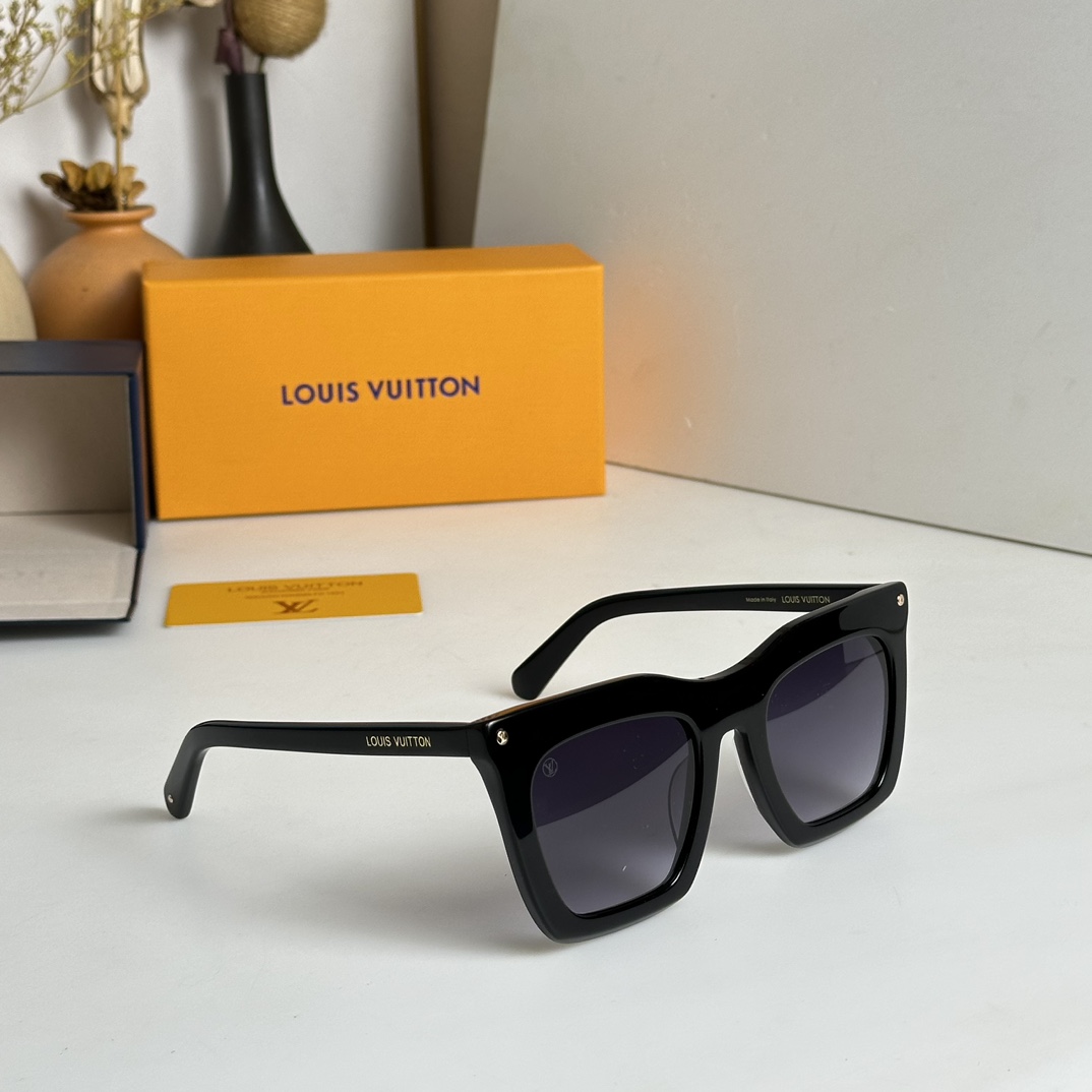 Louis Vuitton La Grande Bellezza Sunglasses    Z4028W - DesignerGu