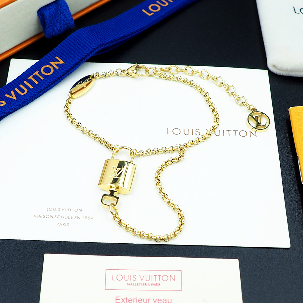 Louis Vuitto LV Locky Bracelet - DesignerGu